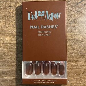 Red Aspen Nails 💅🏽 McKinley’s Espresso 🤎